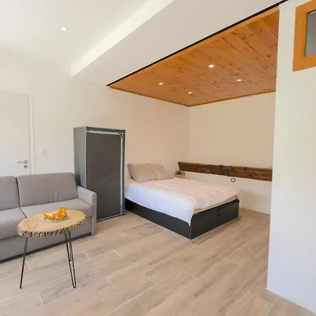 Appartamento Studio Barcelo Face A La Nature Enchastrayes